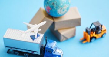 7 Best International Shipping Companies in 2023